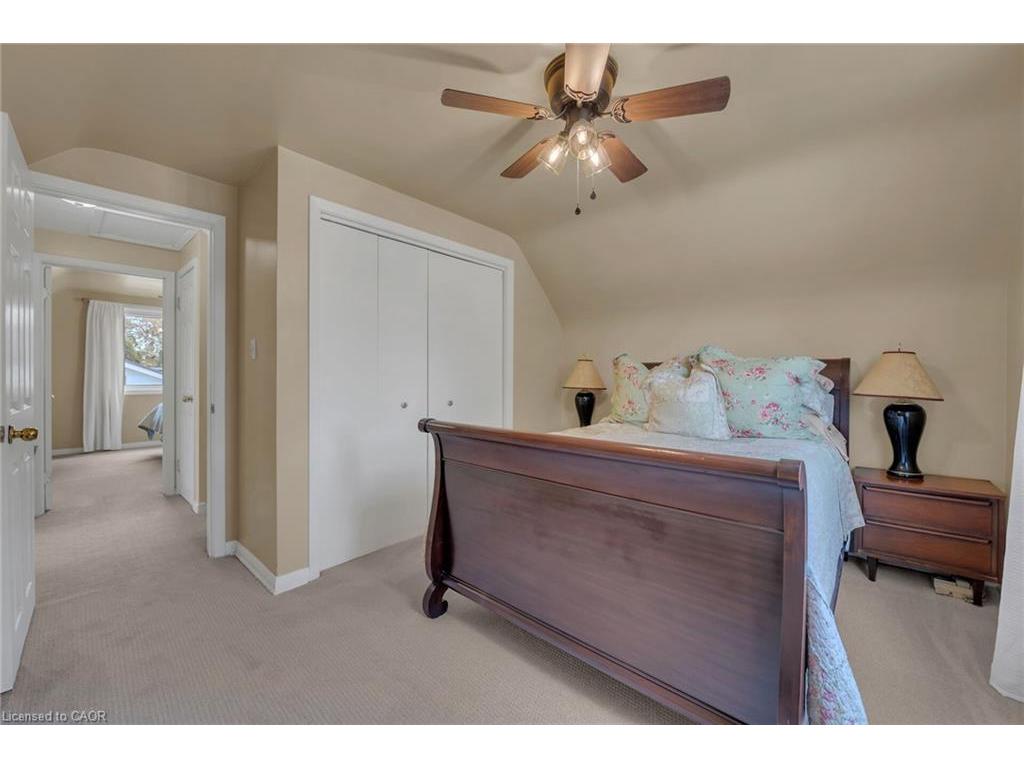 









325


Brookfield

Boulevard,
Dunnville,




ON
N1A 1L7

