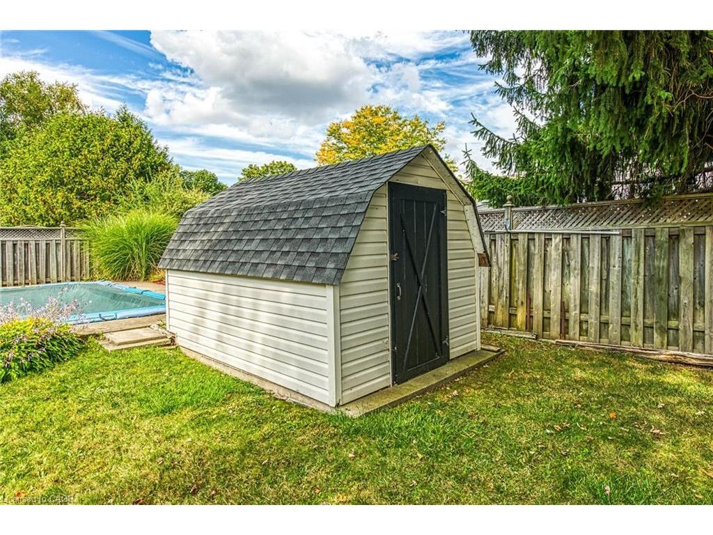 









325


Brookfield

Boulevard,
Dunnville,




ON
N1A 1L7

