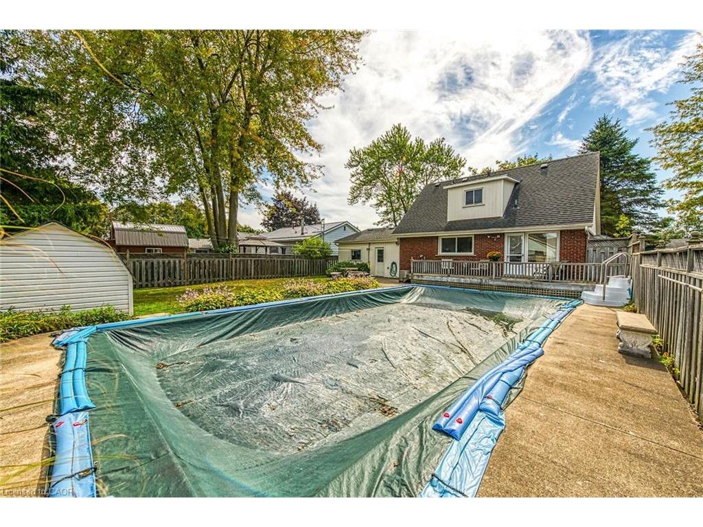 









325


Brookfield

Boulevard,
Dunnville,




ON
N1A 1L7

