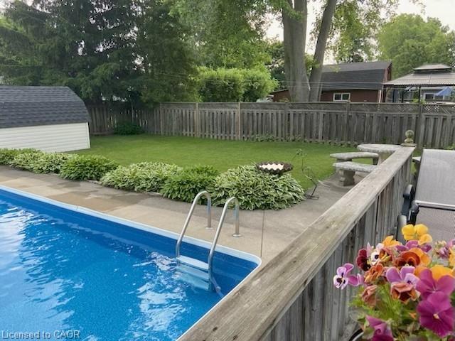 









325


Brookfield

Boulevard,
Dunnville,




ON
N1A 1L7

