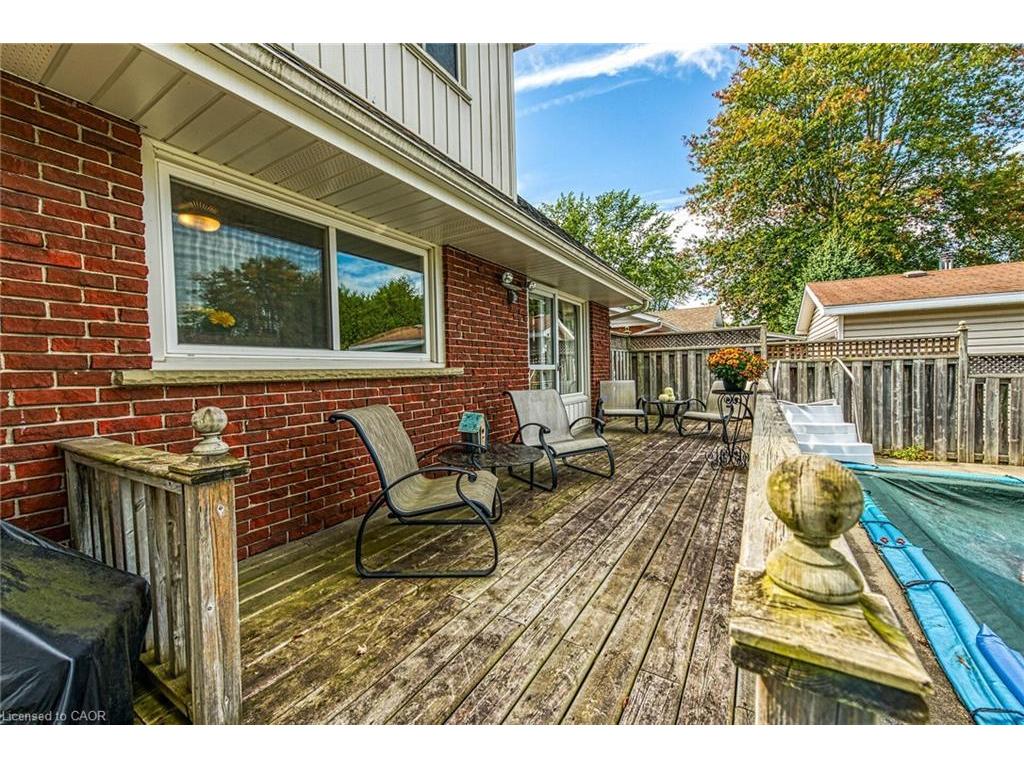 









325


Brookfield

Boulevard,
Dunnville,




ON
N1A 1L7

