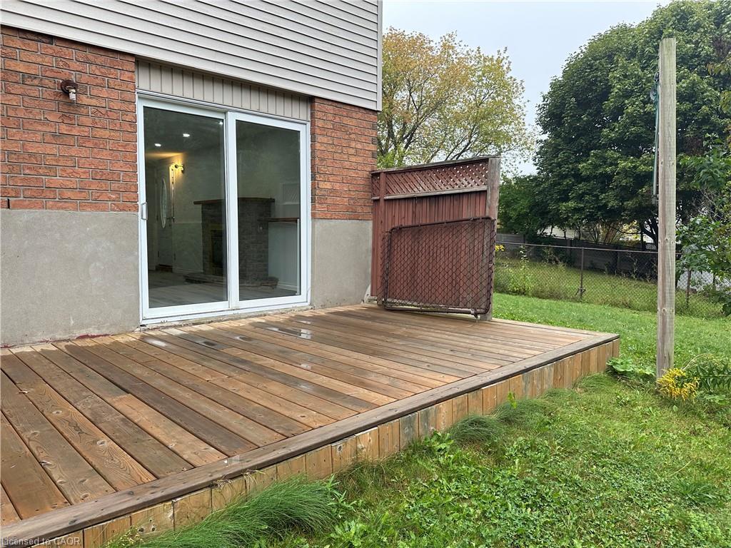 









417


Bankside

Crescent, LOWER/MAIN,
Kitchener,




ON
N2N 3E5

