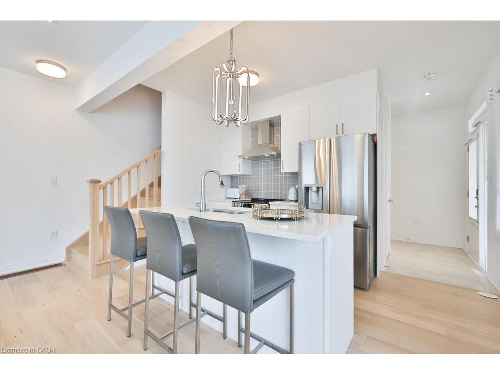 









9


Crown

Gate,
Oakville,




ON
L6M 0W8

