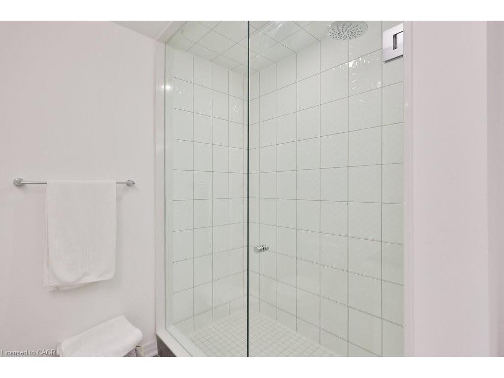 









9


Crown

Gate,
Oakville,




ON
L6M 0W8

