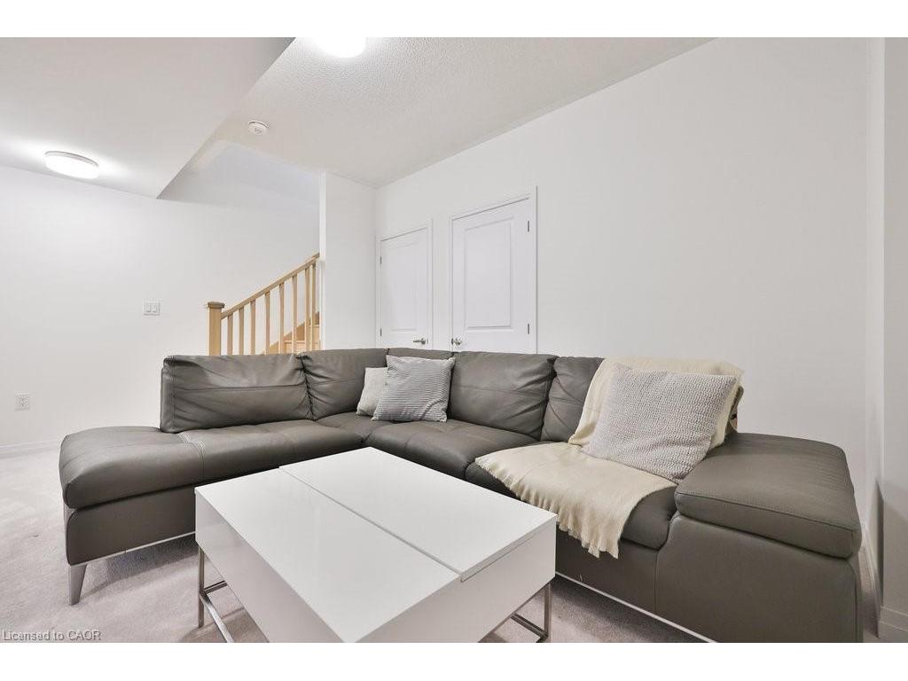 









9


Crown

Gate,
Oakville,




ON
L6M 0W8

