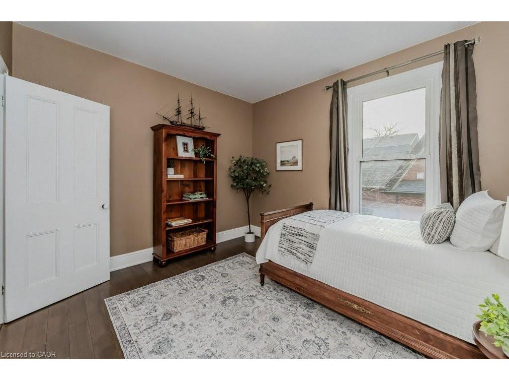 









42


Liverpool

Street,
Guelph,




ON
N1H 2K9

