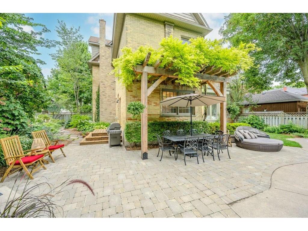 









42


Liverpool

Street,
Guelph,




ON
N1H 2K9

