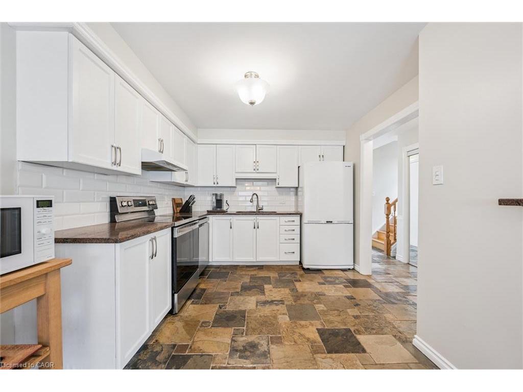 









747


Fairway

Court,
Kitchener,




ON
N2A 4B4

