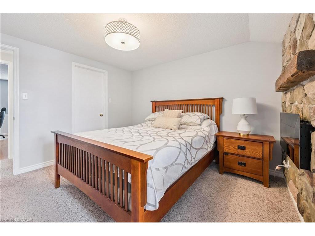 









747


Fairway

Court,
Kitchener,




ON
N2A 4B4

