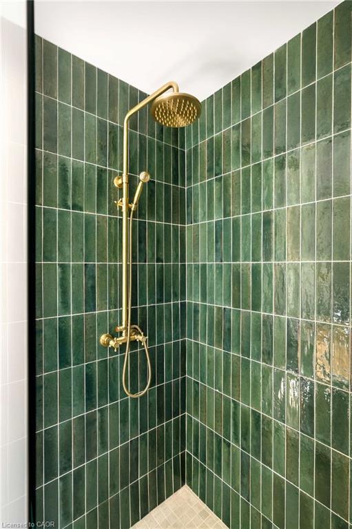 









7221


Wellington 21

Road,
Wellington,




ON
N0B 1B0

