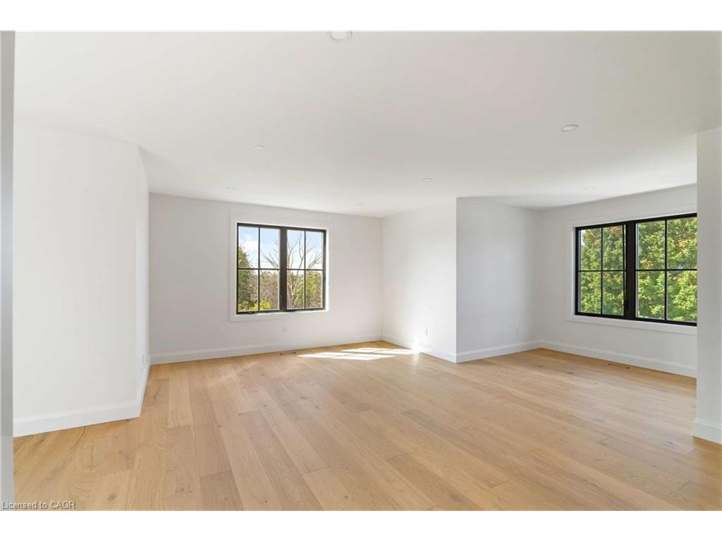 









7221


Wellington 21

Road,
Wellington,




ON
N0B 1B0

