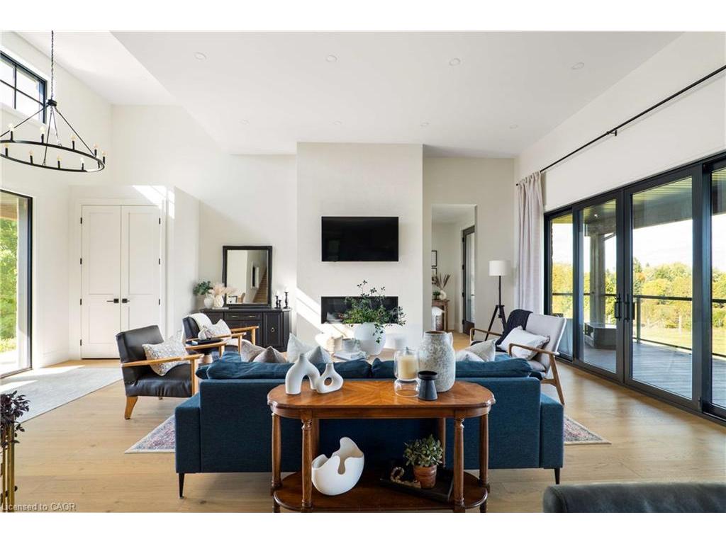 









7221


Wellington 21

Road,
Wellington,




ON
N0B 1B0

