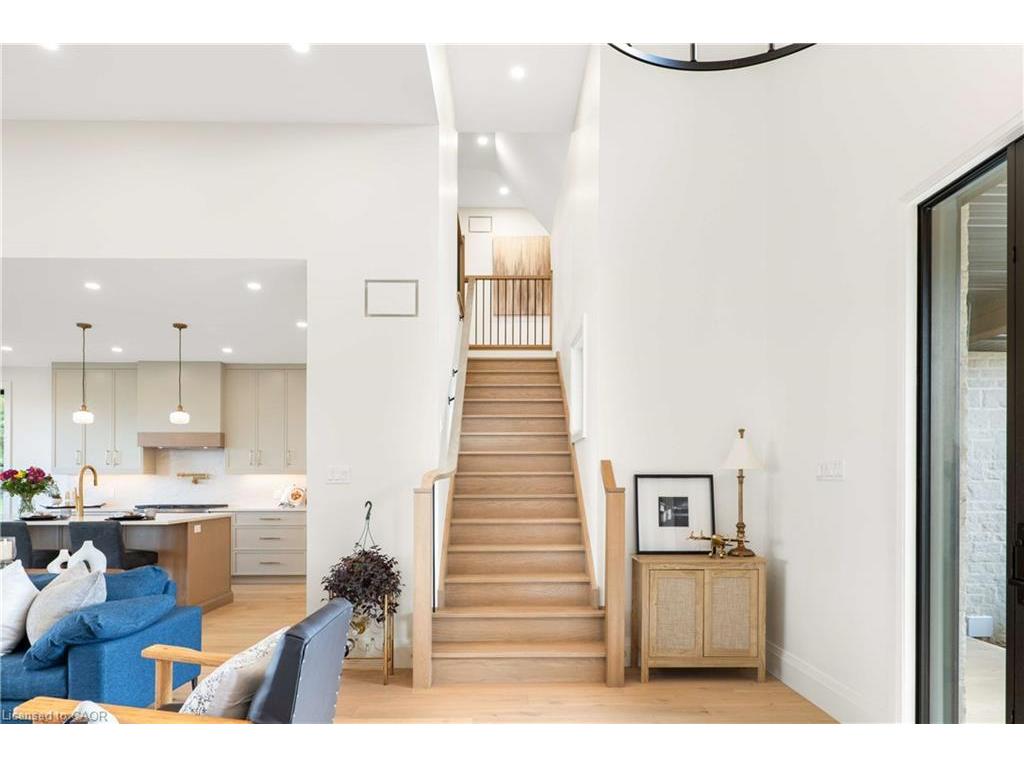 









7221


Wellington 21

Road,
Wellington,




ON
N0B 1B0

