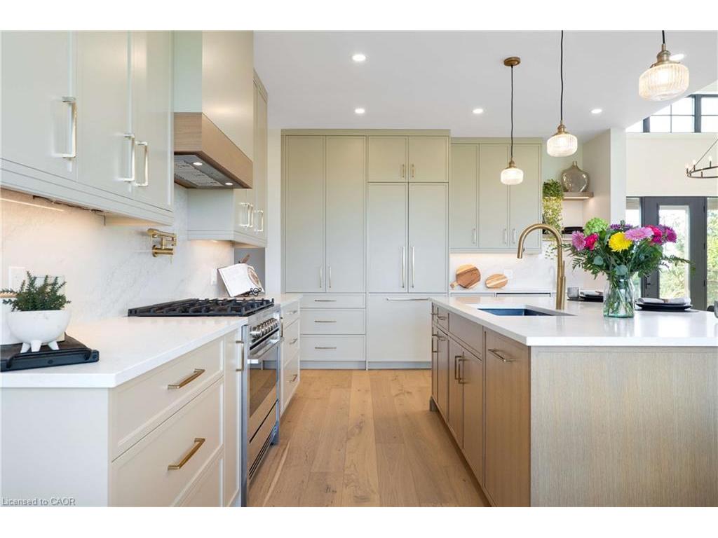 









7221


Wellington 21

Road,
Wellington,




ON
N0B 1B0

