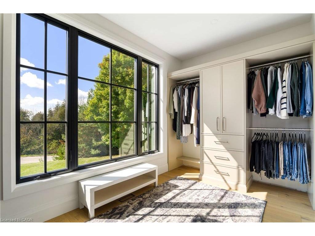 









7221


Wellington 21

Road,
Wellington,




ON
N0B 1B0

