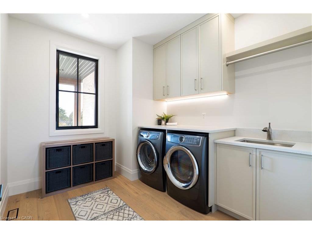 









7221


Wellington 21

Road,
Wellington,




ON
N0B 1B0

