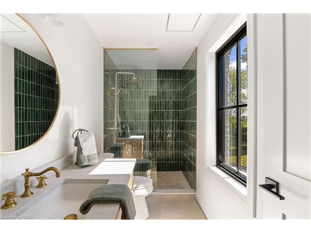 









7221


Wellington 21

Road,
Wellington,




ON
N0B 1B0

