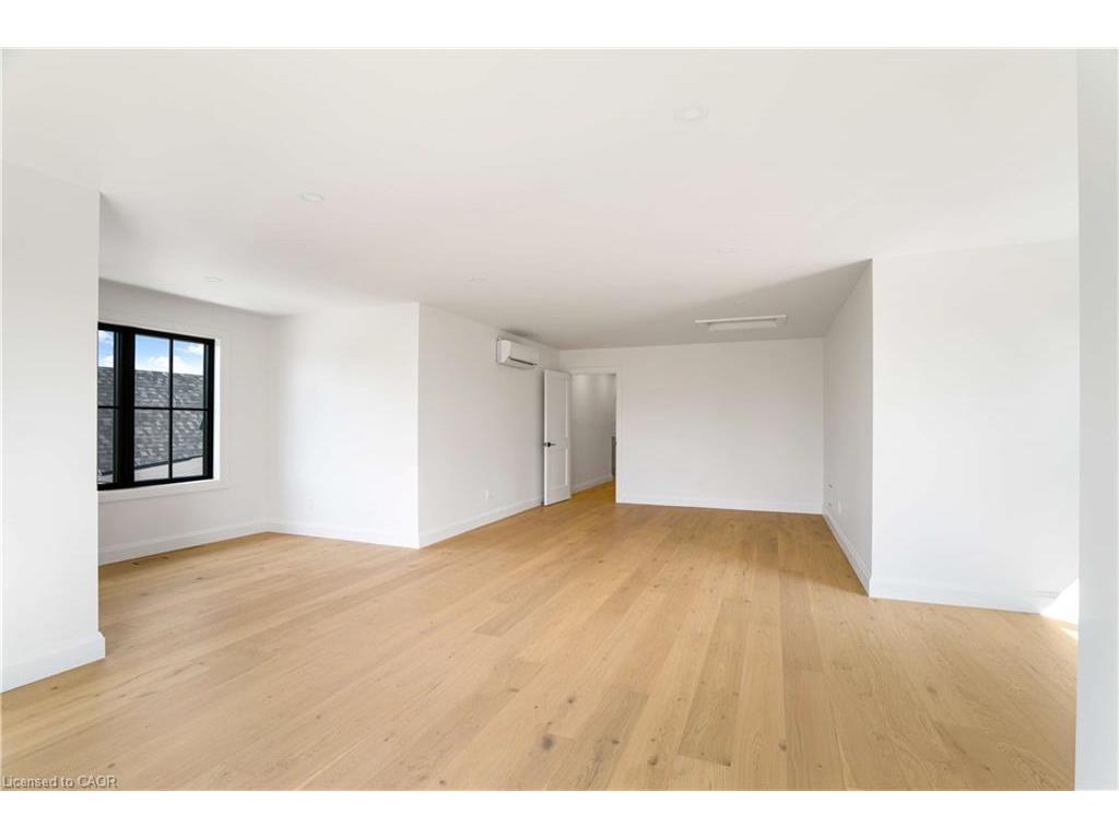 









7221


Wellington 21

Road,
Wellington,




ON
N0B 1B0

