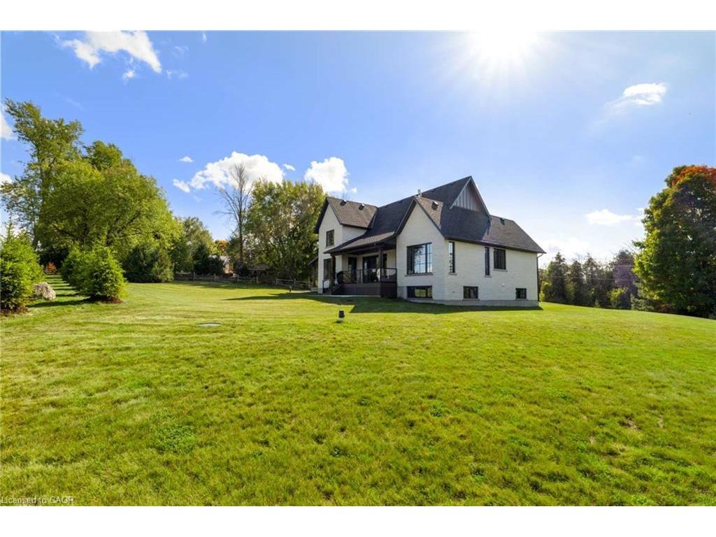 









7221


Wellington 21

Road,
Wellington,




ON
N0B 1B0

