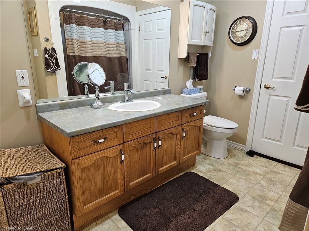 









74


Wilson

Avenue, 7,
Delhi,




ON
N4B 3E7

