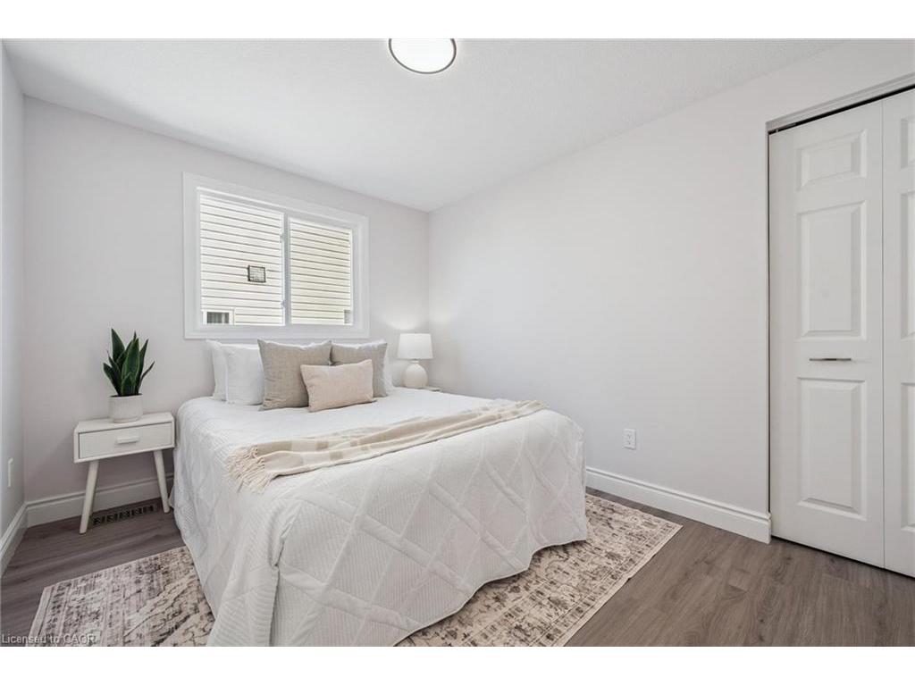 









130


Silurian

Drive,
Guelph,




ON
N1E 7G1

