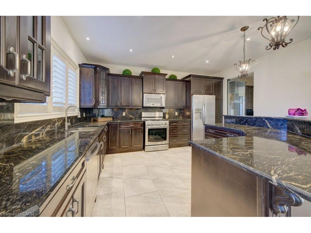 









6379


Christopher

Crescent,
Niagara Falls,




ON
L2H 0B3

