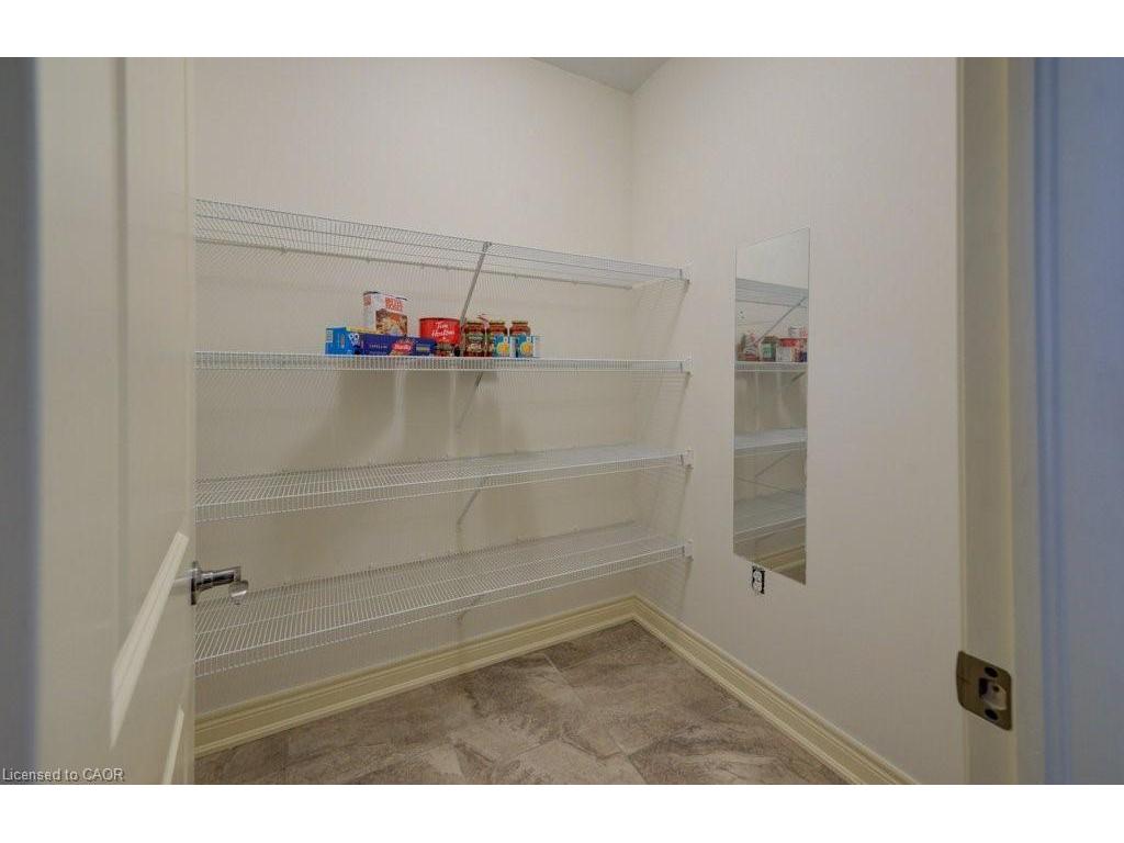 









6379


Christopher

Crescent,
Niagara Falls,




ON
L2H 0B3

