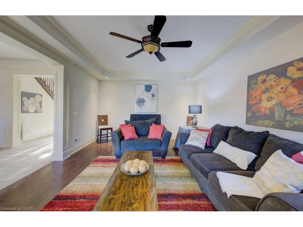 









6379


Christopher

Crescent,
Niagara Falls,




ON
L2H 0B3

