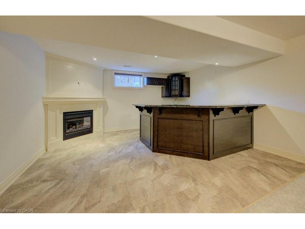 









6379


Christopher

Crescent,
Niagara Falls,




ON
L2H 0B3

