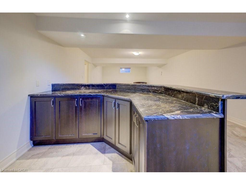 









6379


Christopher

Crescent,
Niagara Falls,




ON
L2H 0B3

