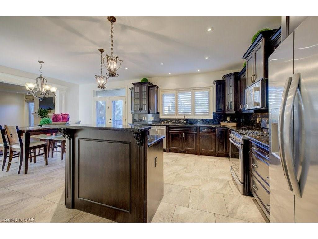 









6379


Christopher

Crescent,
Niagara Falls,




ON
L2H 0B3

