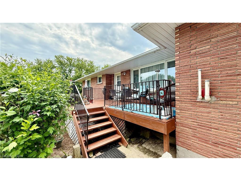 









1665


Cockshutt

Road,
Waterford,




ON
N0E 1Y0

