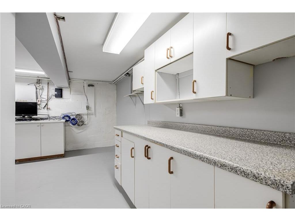 









15


Empress

Avenue,
Hamilton,




ON
L9A 1M1

