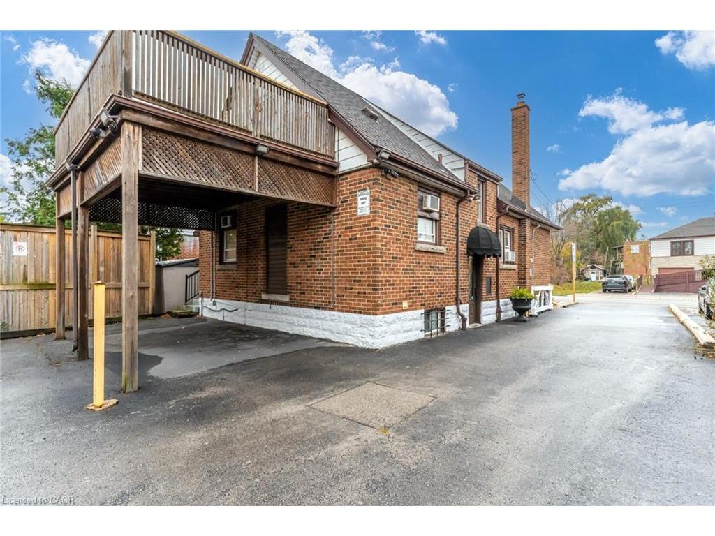 









15


Empress

Avenue,
Hamilton,




ON
L9A 1M1

