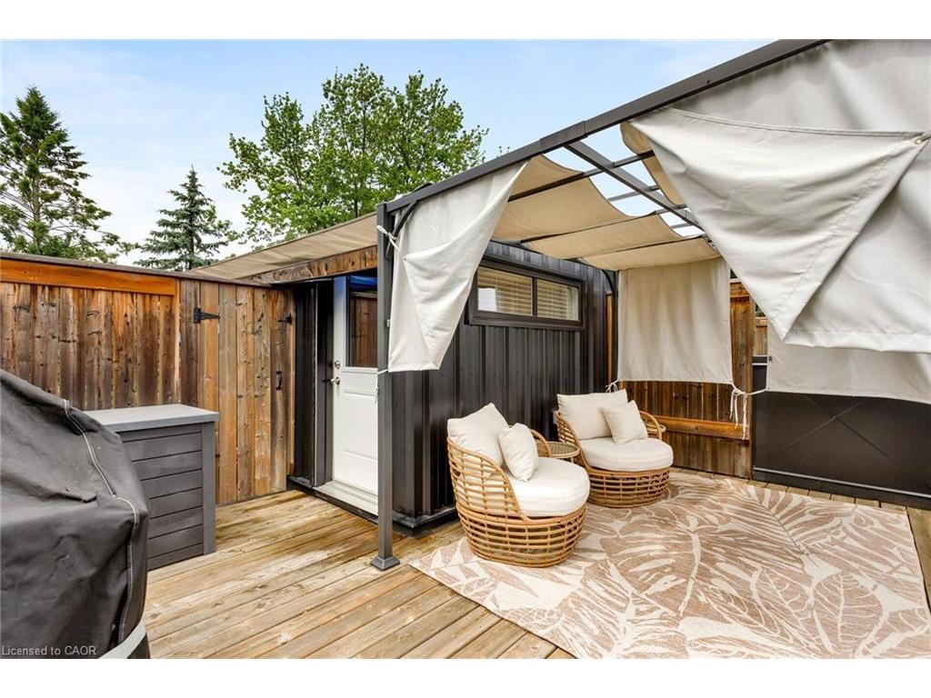 









405


Plains

Road, 22,
Burlington,




ON
L7T 2C9

