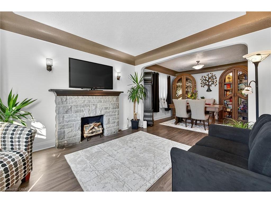 









199


West 2nd

Street,
Hamilton,




ON
L9C 3G2

