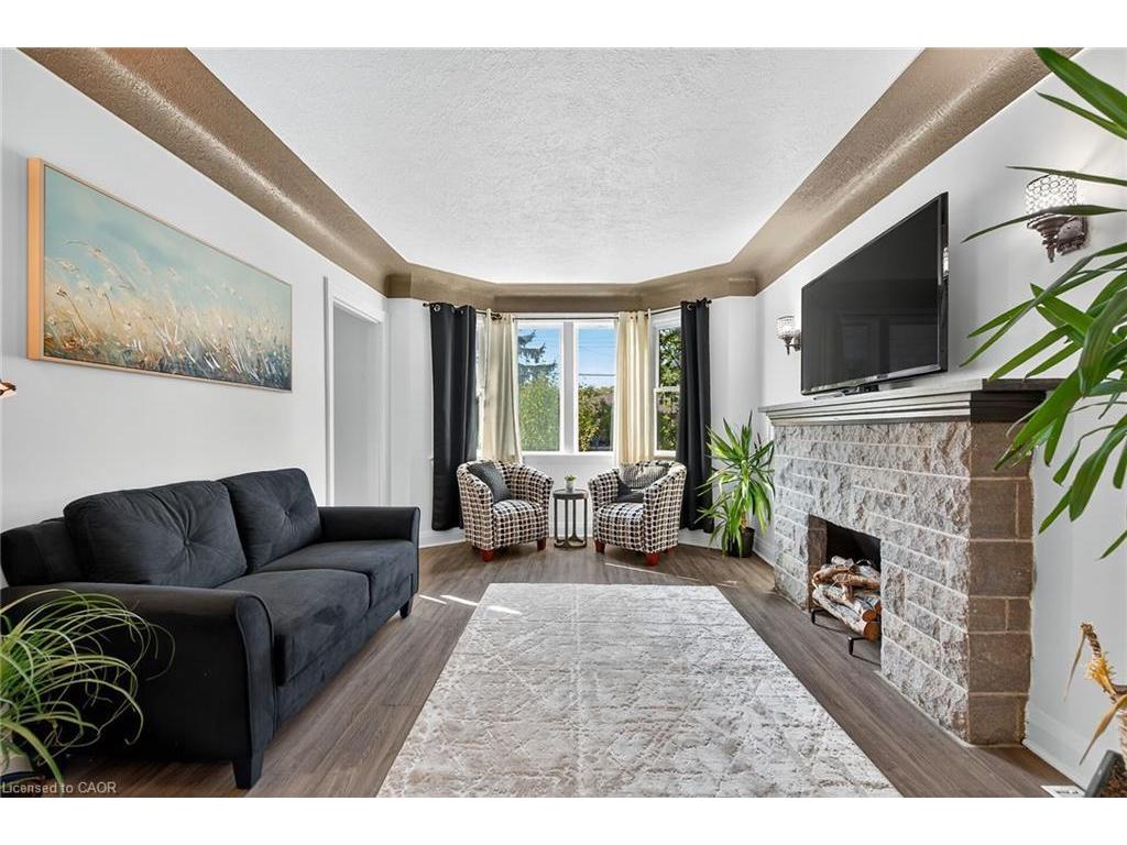 









199


West 2nd

Street,
Hamilton,




ON
L9C 3G2

