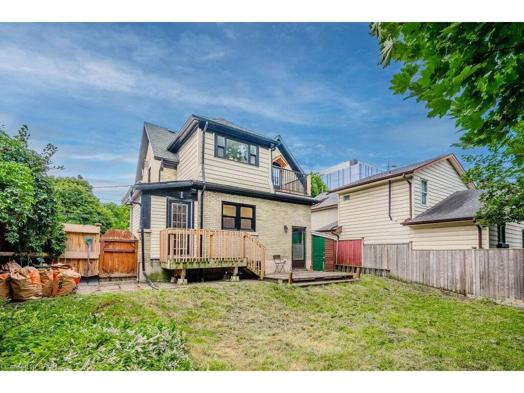 









76


Wellington

Street North, A,
Kitchener,




ON
N2H 5J6

