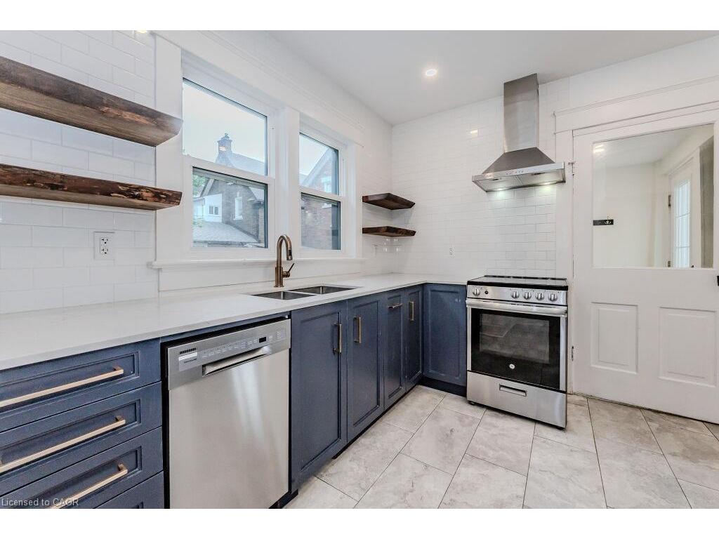 









76


Wellington

Street North, A,
Kitchener,




ON
N2H 5J6


