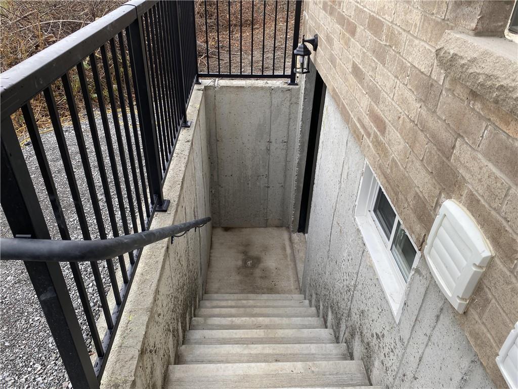









24


Oakdale

Avenue, Lower,
St. Catharines,




ON
L2P 2B9

