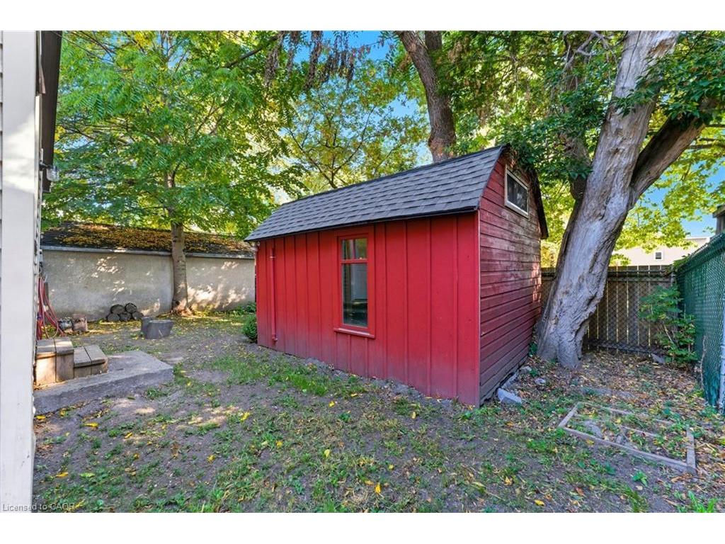 









8


Tasker

Street,
St. Catharines,




ON
L2R 3Z8


