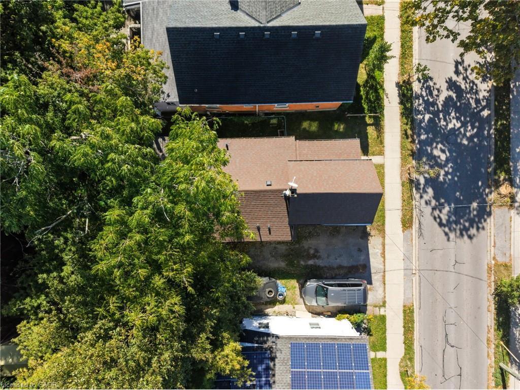 









8


Tasker

Street,
St. Catharines,




ON
L2R 3Z8

