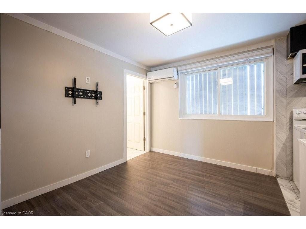 









34


Burn

Place, 5,
Kitchener,




ON
N2M 1Y9

