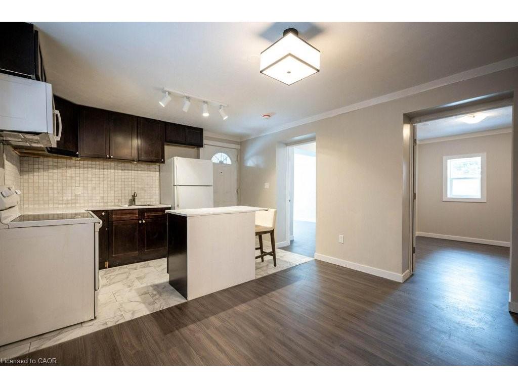 









34


Burn

Place, 5,
Kitchener,




ON
N2M 1Y9

