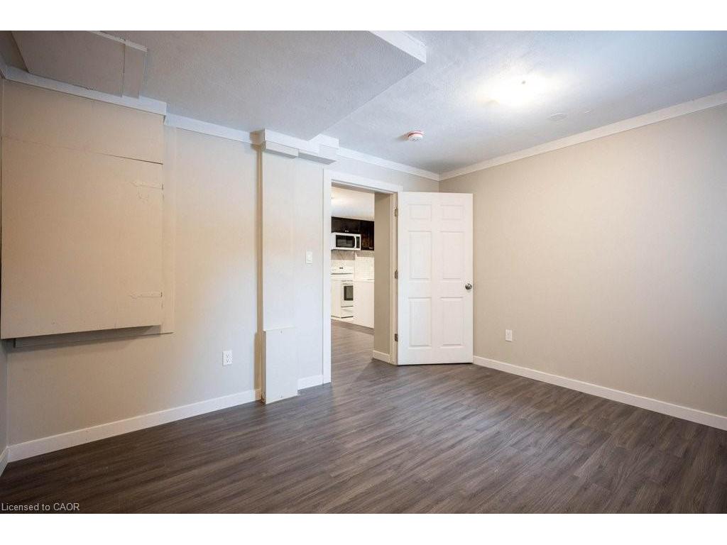 









34


Burn

Place, 5,
Kitchener,




ON
N2M 1Y9

