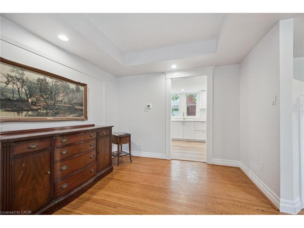 









180


David

Street,
Kitchener,




ON
N2G 1Y5

