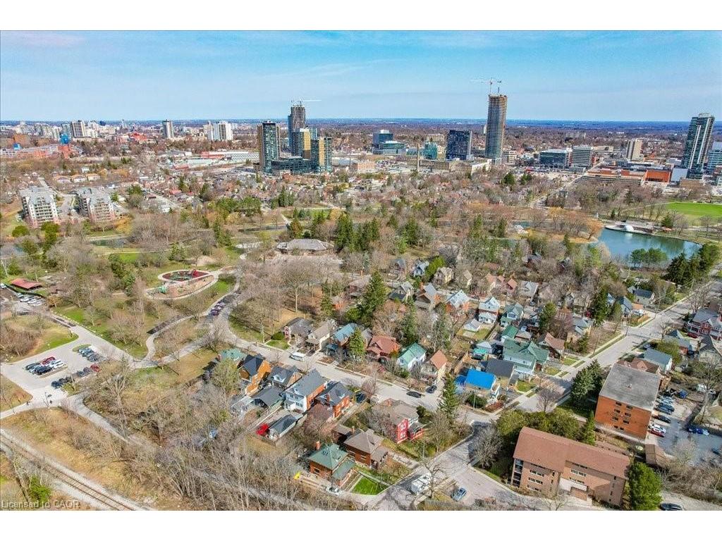 









180


David

Street,
Kitchener,




ON
N2G 1Y5

