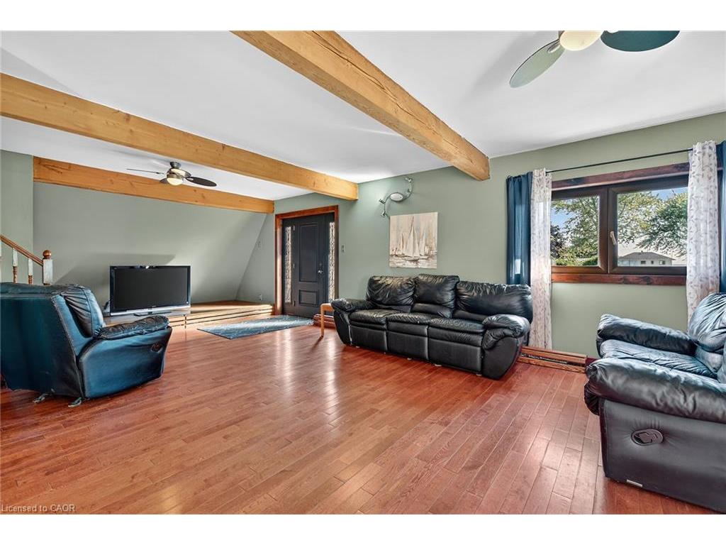 









10


Kimber

Road,
Lowbanks,




ON
N0A 1K0

