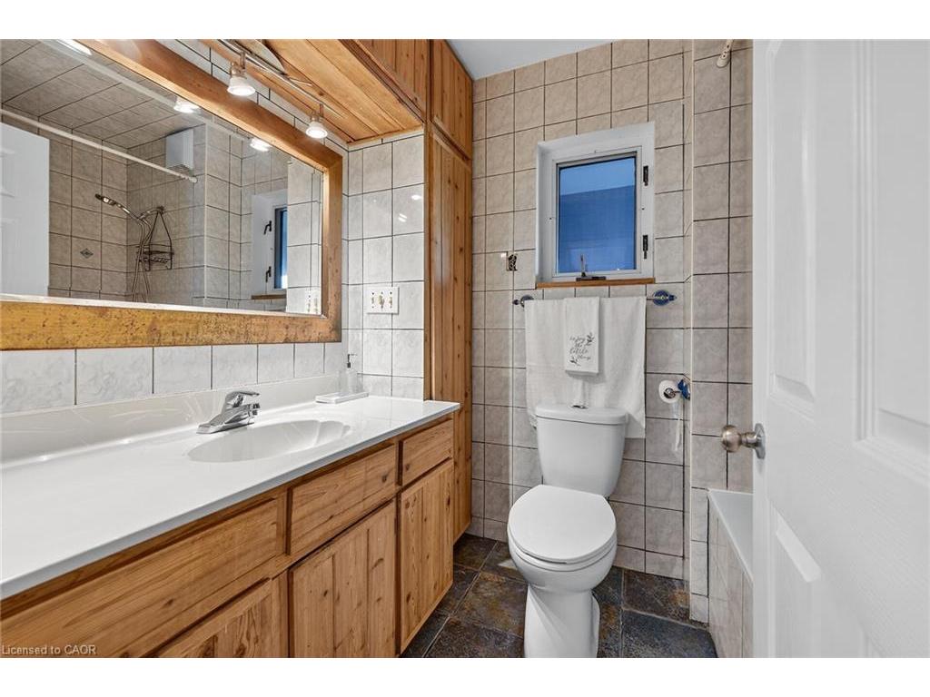 









10


Kimber

Road,
Lowbanks,




ON
N0A 1K0

