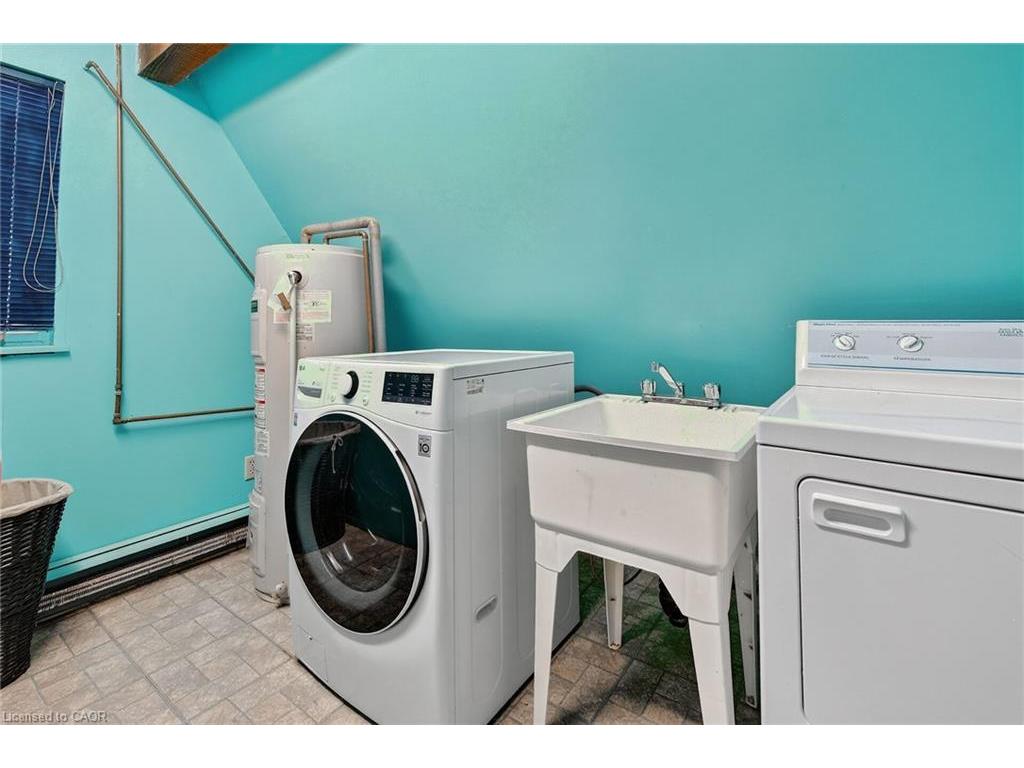 









10


Kimber

Road,
Lowbanks,




ON
N0A 1K0

